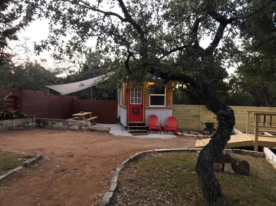 Fox Tiny Home - The Cabins At Rim Rock Austin Exterior foto