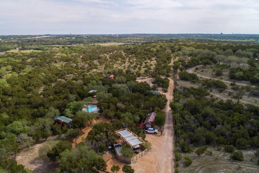 Fox Tiny Home - The Cabins At Rim Rock Austin Exterior foto