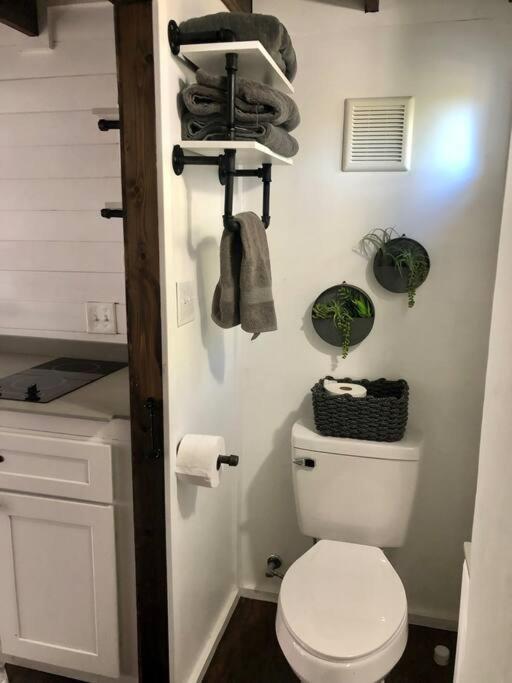 Fox Tiny Home - The Cabins At Rim Rock Austin Exterior foto